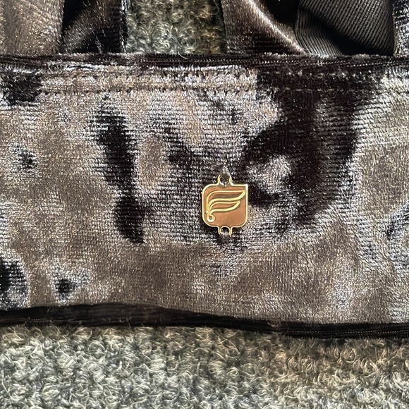 Fabletics Velvet Sports Bra - Picture 4 of 4